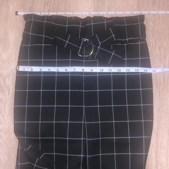 ✨Sale✨ Black and grey checkered pants - Picture 6 of 6